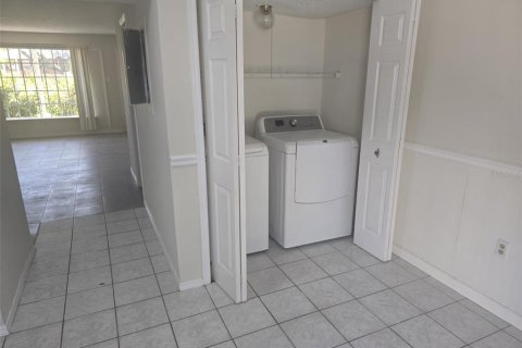 Condominio en alquiler en Winter Haven, Florida, 2 dormitorios, 117.06 m2 № 2093604 - foto 7