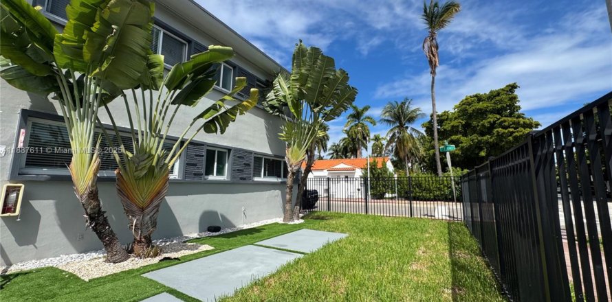Apartamento en Miami Beach, Florida 2 dormitorios, 111.48 m2 № 1941719