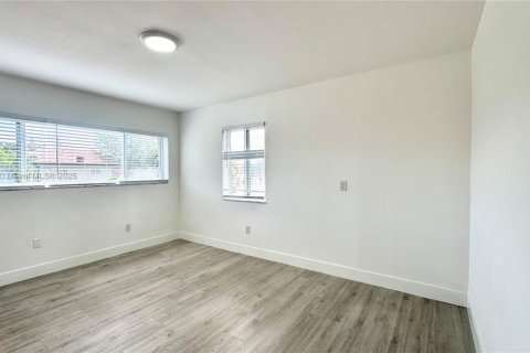 Apartamento en alquiler en Miami Beach, Florida, 2 dormitorios, 111.48 m2 № 1941719 - foto 6