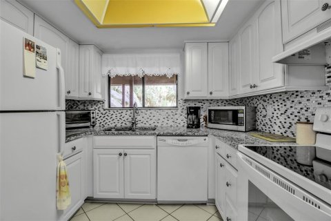 Condominio en venta en Bradenton, Florida, 2 dormitorios, 110.09 m2 № 1810344 - foto 13