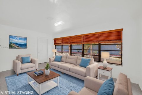 Villa ou maison à vendre à North Miami, Floride: 3 chambres, 168.06 m2 № 1763934 - photo 10