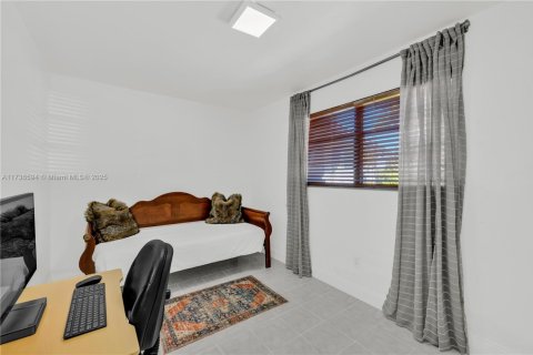 Villa ou maison à vendre à North Miami, Floride: 3 chambres, 168.06 m2 № 1763934 - photo 20
