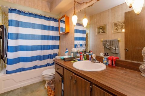 Villa ou maison à vendre à Altamonte Springs, Floride: 4 chambres, 159.79 m2 № 2259210 - photo 13