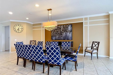 House in Kissimmee, Florida 8 bedrooms, 375.42 sq.m. № 2213444 - photo 6