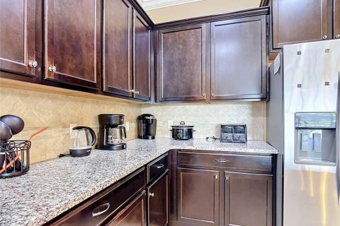 House in Kissimmee, Florida 8 bedrooms, 375.42 sq.m. № 2213444 - photo 9