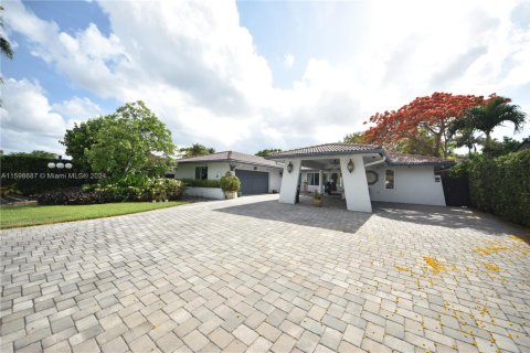 Купить виллу или дом в Майами, Флорида 6 спален, 299.33м2, № 1984244 - фото 4