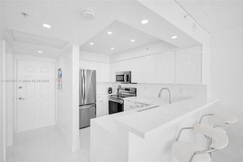 Снять в аренду кондоминиум в Холливуд, Флорида 44.78м2, № 1973728 - фото 7