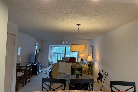 Condo in Sarasota, Florida, 2 bedrooms № 2110767 - photo 8