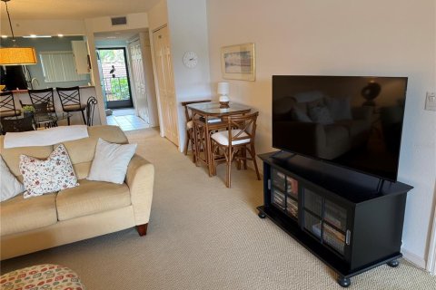 Condo in Sarasota, Florida, 2 bedrooms № 2110767 - photo 13