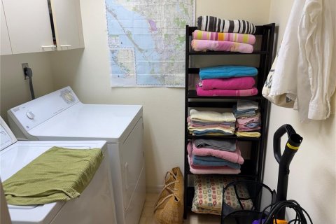 Condo in Sarasota, Florida, 2 bedrooms № 2110767 - photo 17