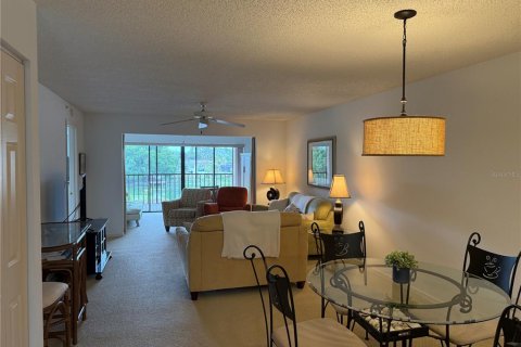 Condo in Sarasota, Florida, 2 bedrooms № 2110767 - photo 10