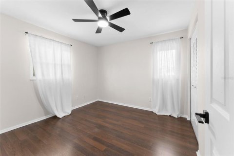 House in Tampa, Florida 4 bedrooms, 215.53 sq.m. № 1831309 - photo 24