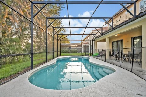 House in Davenport, Florida 9 bedrooms, 372.72 sq.m. № 1732224 - photo 23