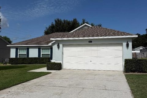 House in Winter Haven, Florida 4 bedrooms, 138.24 sq.m. № 2093330 - photo 2