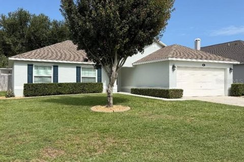 House in Winter Haven, Florida 4 bedrooms, 138.24 sq.m. № 2093330