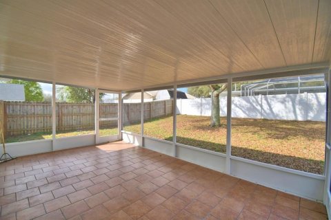 House in Winter Haven, Florida 4 bedrooms, 138.24 sq.m. № 2093330 - photo 29