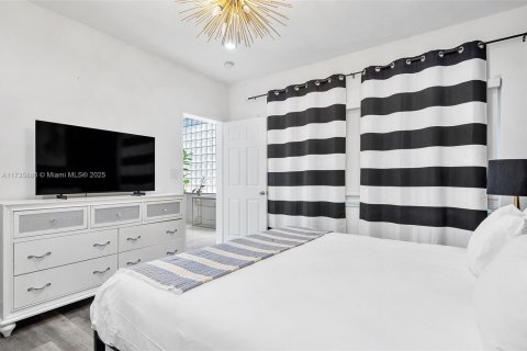 Villa ou maison à louer à Miami, Floride: 4 chambres, 176.98 m2 № 1485718 - photo 19