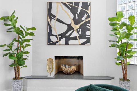 Villa ou maison à louer à Miami, Floride: 4 chambres, 176.98 m2 № 1485718 - photo 3