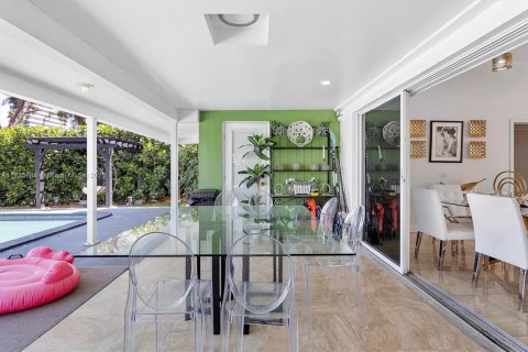 Villa ou maison à louer à Miami, Floride: 4 chambres, 176.98 m2 № 1485718 - photo 23