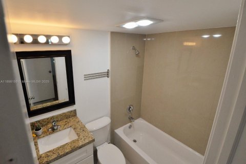 Copropriété à louer à Boca Raton, Floride: 2 chambres, 78.04 m2 № 1949876 - photo 5