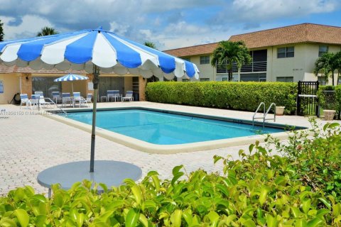 Copropriété à louer à Boca Raton, Floride: 2 chambres, 78.04 m2 № 1949876 - photo 7