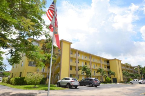 Copropriété à louer à Boca Raton, Floride: 2 chambres, 78.04 m2 № 1949876 - photo 4
