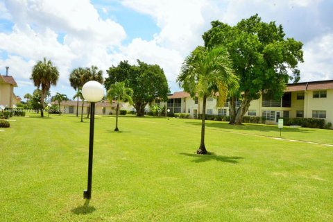 Copropriété à louer à Boca Raton, Floride: 2 chambres, 78.04 m2 № 1949876 - photo 3