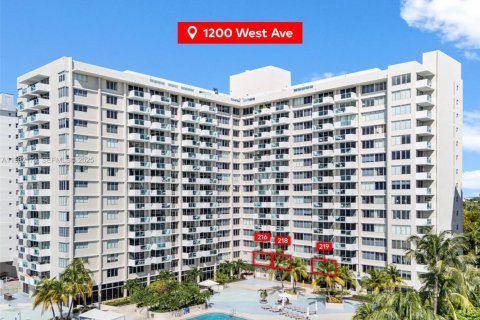 Propiedad comercial en venta en Miami Beach, Florida № 1990784 - foto 26