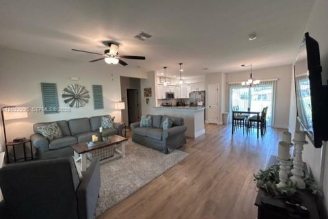 House in Sebring, Florida 3 bedrooms № 2086951 - photo 4