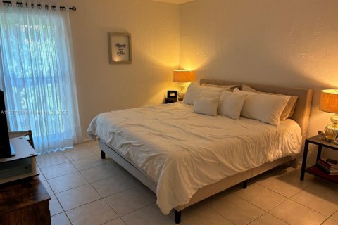 Condominio en alquiler en Pinecrest, Florida, 2 dormitorios, 103.12 m2 № 1821884 - foto 8