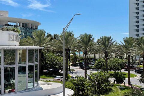 Copropriété à louer à Miami Beach, Floride: 2 chambres, 100.06 m2 № 1645315 - photo 19