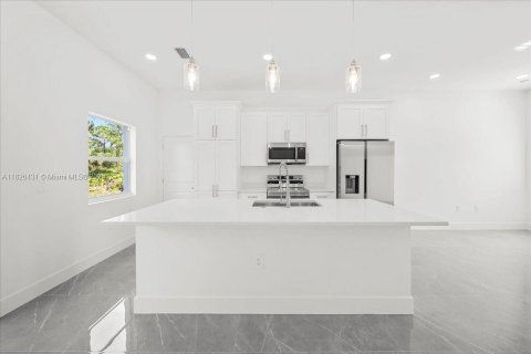 Villa ou maison à vendre à Lehigh Acres, Floride: 3 chambres № 1801146 - photo 8