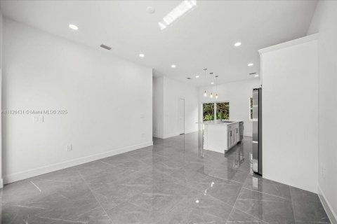 Villa ou maison à vendre à Lehigh Acres, Floride: 3 chambres № 1801146 - photo 5