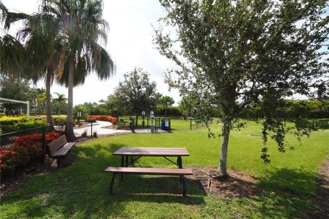 Touwnhouse à louer à Bradenton, Floride: 3 chambres, 163.32 m2 № 2413623 - photo 6