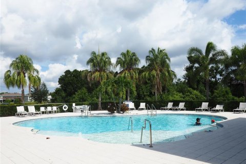 Touwnhouse à louer à Bradenton, Floride: 3 chambres, 163.32 m2 № 2413623 - photo 4
