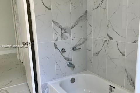 Casa en alquiler en Plantation, Florida, 4 dormitorios, 212.19 m2 № 2055571 - foto 26