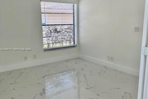 Casa en alquiler en Plantation, Florida, 4 dormitorios, 212.19 m2 № 2055571 - foto 20