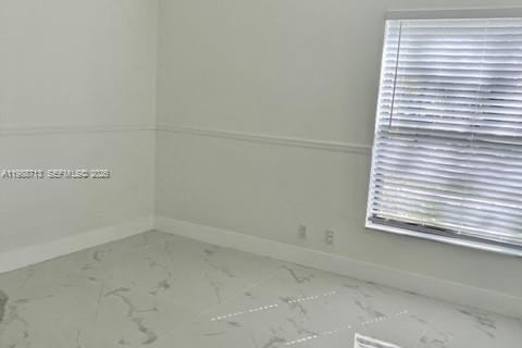 Casa en alquiler en Plantation, Florida, 4 dormitorios, 212.19 m2 № 2055571 - foto 21