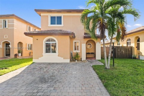 Купить виллу или дом в Хомстед, Флорида 3 спальни, 148.09м2, № 1972835 - фото 1