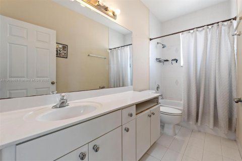 Купить виллу или дом в Хомстед, Флорида 3 спальни, 148.09м2, № 1972835 - фото 19