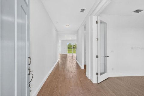 Villa ou maison à vendre à Punta Gorda, Floride: 4 chambres, 316.33 m2 № 2236771 - photo 5