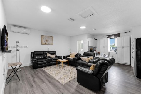 Купить виллу или дом в Майами, Флорида 5 спален, 203.55м2, № 1974308 - фото 8