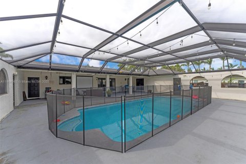 Купить виллу или дом в Майами, Флорида 5 спален, 203.55м2, № 1974308 - фото 27