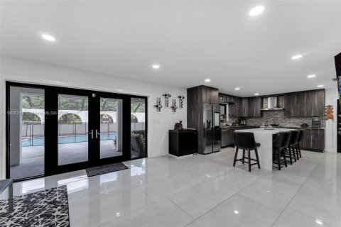 Купить виллу или дом в Майами, Флорида 5 спален, 203.55м2, № 1974308 - фото 14