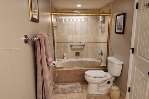 Copropriété à louer à Hollywood, Floride: 2 chambres, 145.86 m2 № 1727932 - photo 18