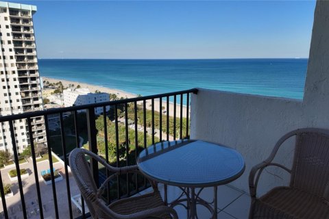 Copropriété à louer à Hollywood, Floride: 2 chambres, 145.86 m2 № 1727932 - photo 19