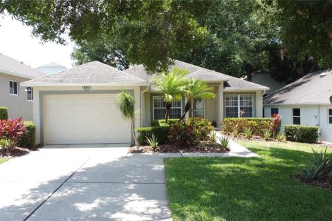 House in Clermont, Florida 2 bedrooms, 129.51 sq.m. № 1773013 - photo 1