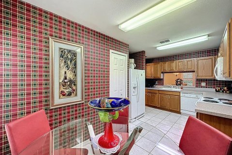 House in Clermont, Florida 2 bedrooms, 129.51 sq.m. № 1773013 - photo 10