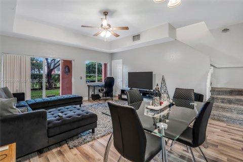 Copropriété à vendre à Davie, Floride: 3 chambres, 136.94 m2 № 2350960 - photo 8
