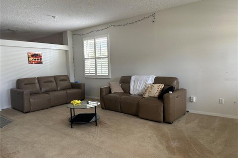 House in Orlando, Florida 4 bedrooms, 188.78 sq.m. № 1919707 - photo 2